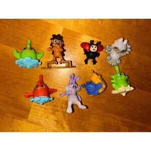 Kinder Egg Toy Lot of 8